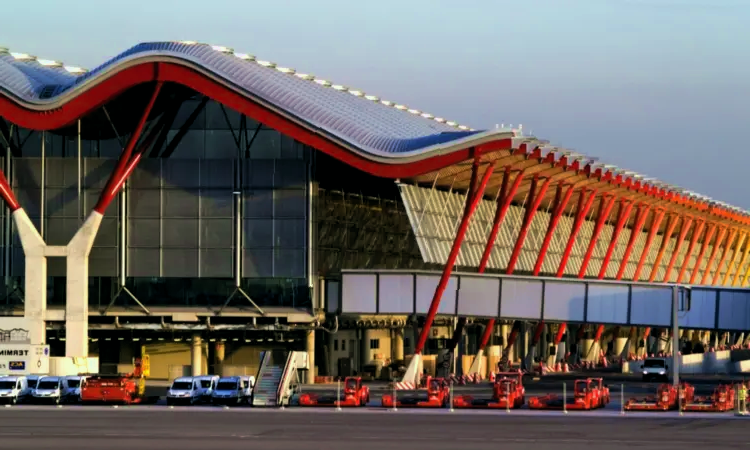 Adolfo Suárez Madrid–Barajas flyplass