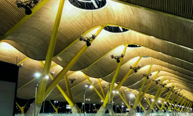 Adolfo Suárez Madrid–Barajas flyplass